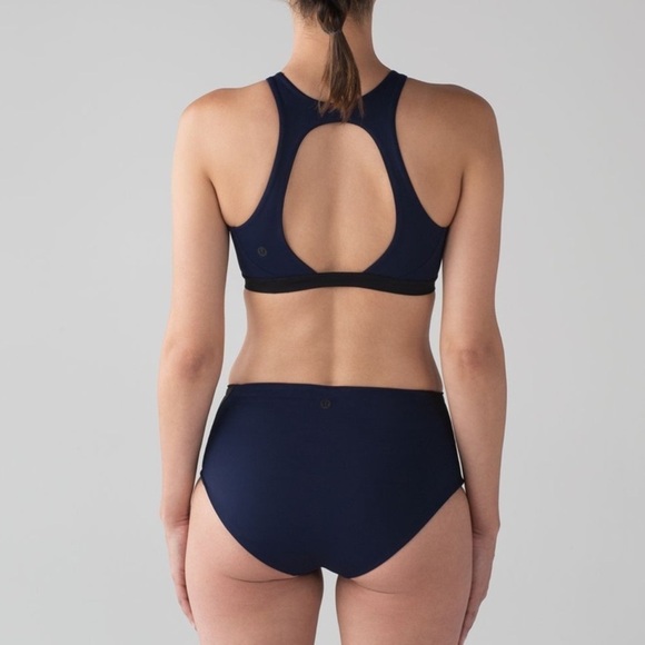 Lululemon Sz 4 Endless Horizons Swim Top In
Euro Navy / Black EUC - Picture 10 of 12